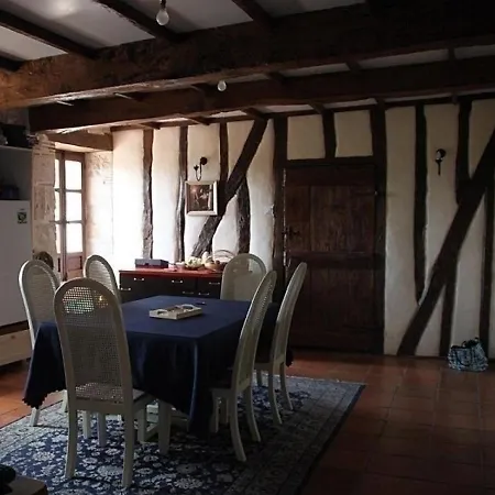 House La Gissotte A Uzac 度假居