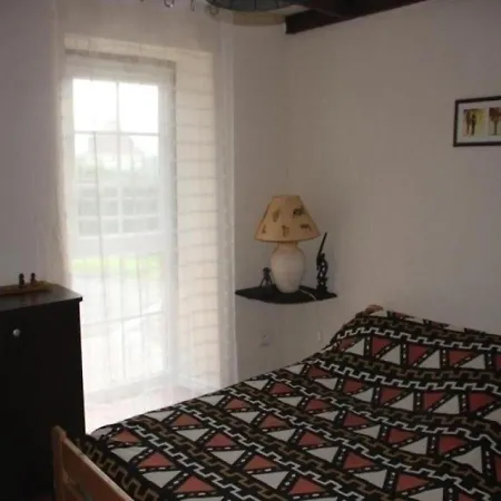 House La Gissotte A Uzac 度假居 *
